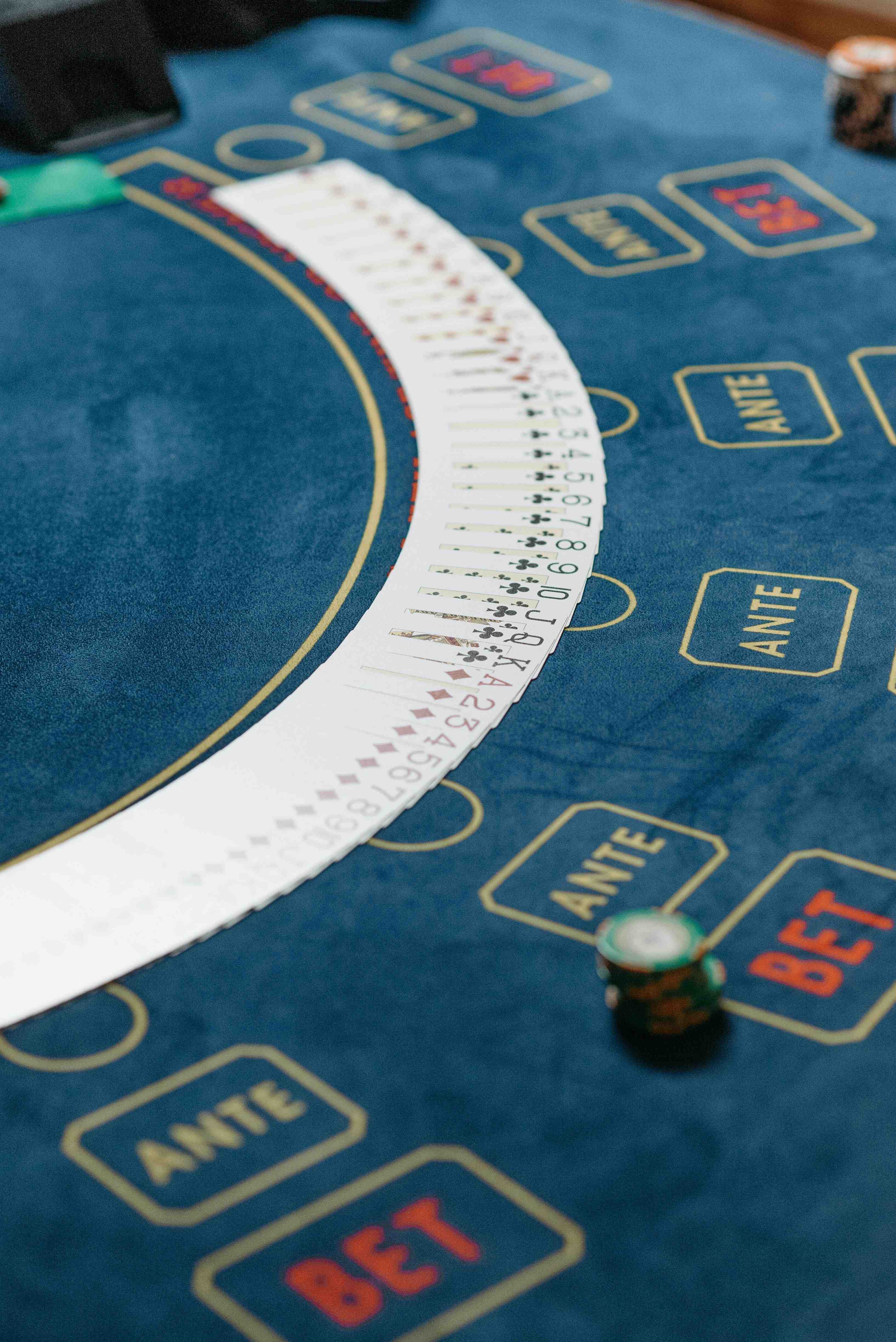 Live Casino với dealer thực tế cho trải nghiệm chân thực